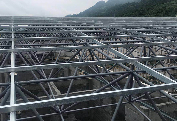 兴平仁怀冠英学校艺体楼网架